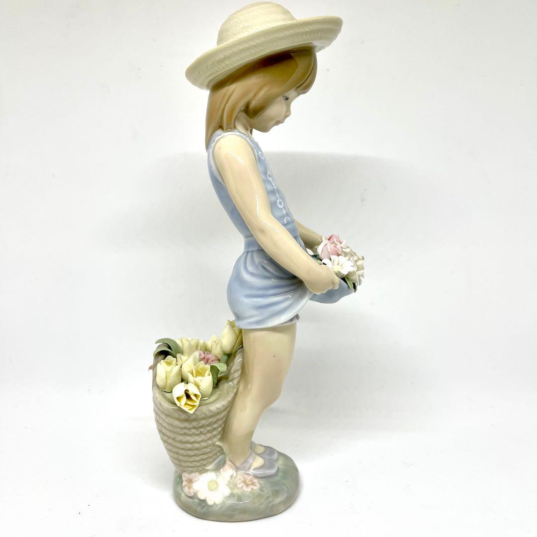 リヤドロ LLADRO スカートに花いっぱい フィギュリン 少女 インテリア