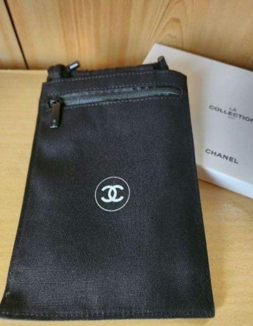 事務局に出品を隠されるCHANELLA COLLECTIONポーチ ケースセット