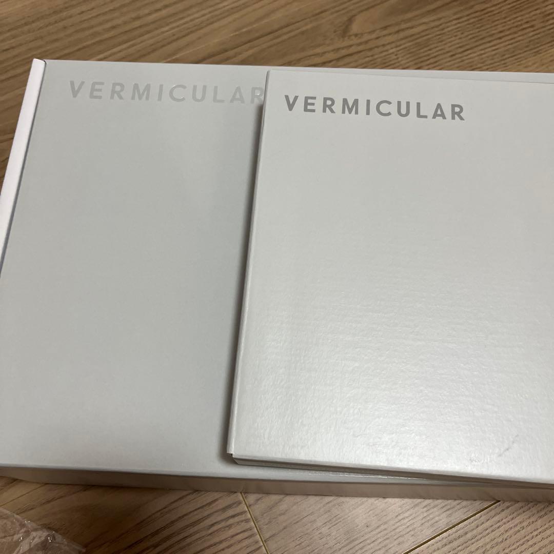 VERMICULAR YUKIHIRA フライパンと蓋セット16センチ　レシピ本
