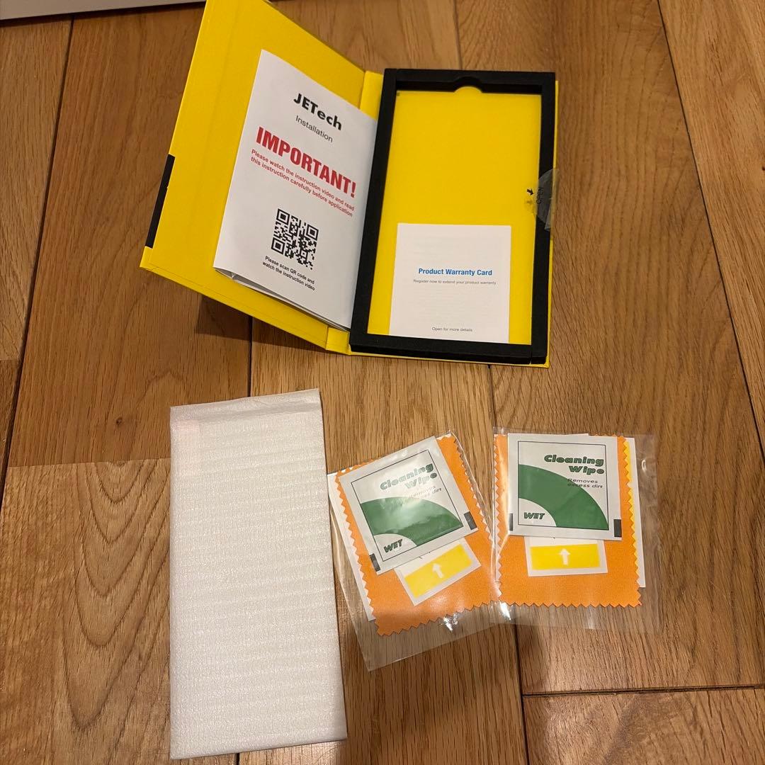 Apple iPhone XR 本体 + ケース、フィルム