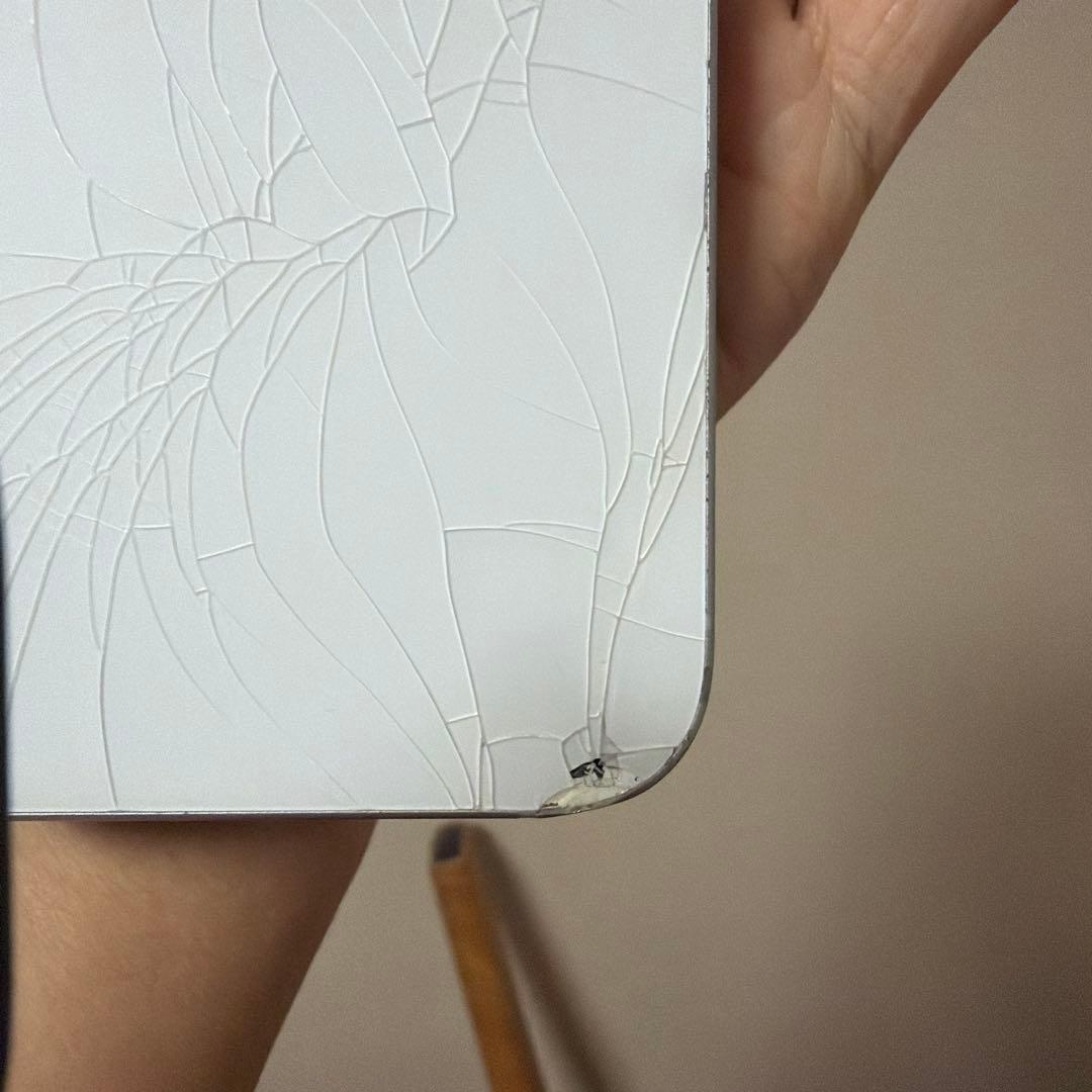 iPhone15 128GB 本体