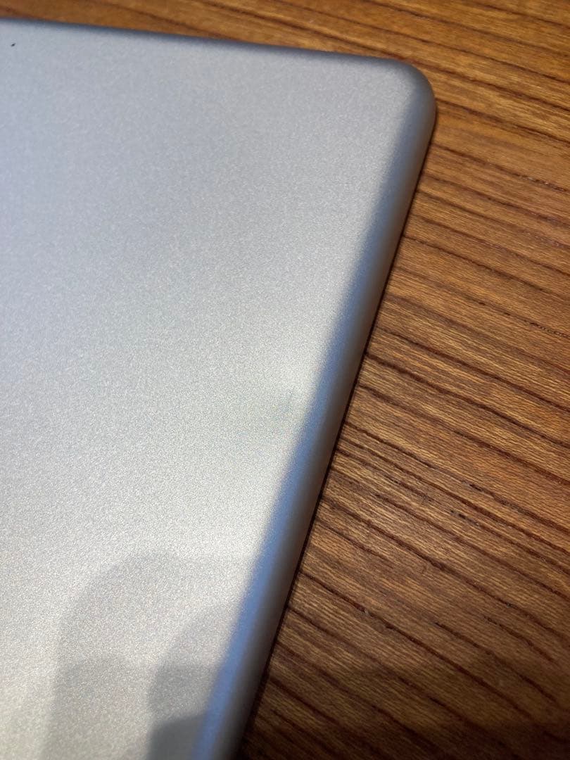 25.9.27動作確認済み。バッテリー良好。iPad 5世代　128G wifi