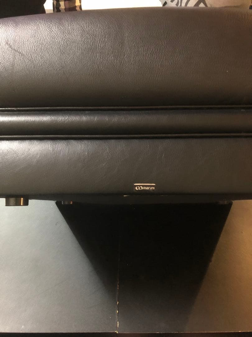 マルニ♦️ベルサイユシリーズ♦️高級オットマン1脚♦️マットブラック♦️補償付　送料込