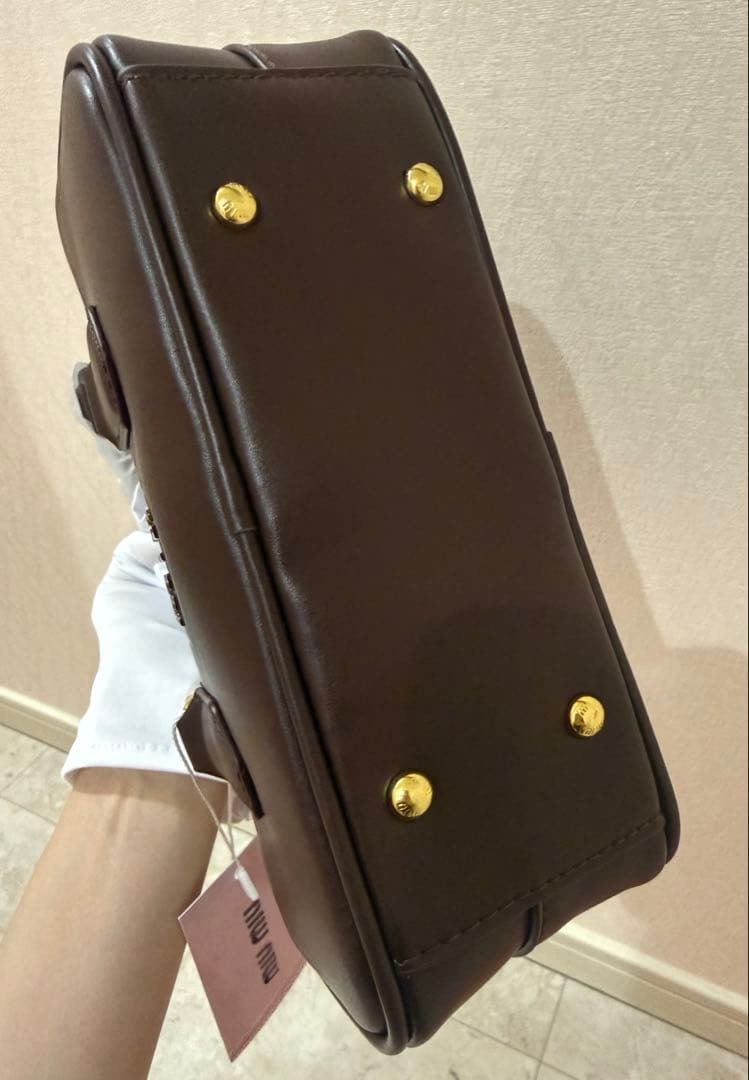 ラスト1点 miumiu系お好きな方 アルカディレザーハンドバッグ 新品未使用