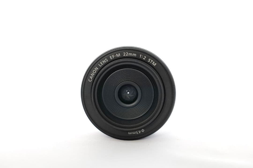 1月29日限定価格【通称:神レンズ】Canon EF-M 22mm