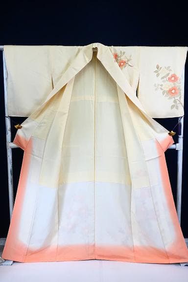 ★専用★未使用品 訪問着 オフホワイト 友禅 椿身丈161cm 裄丈66.5cm