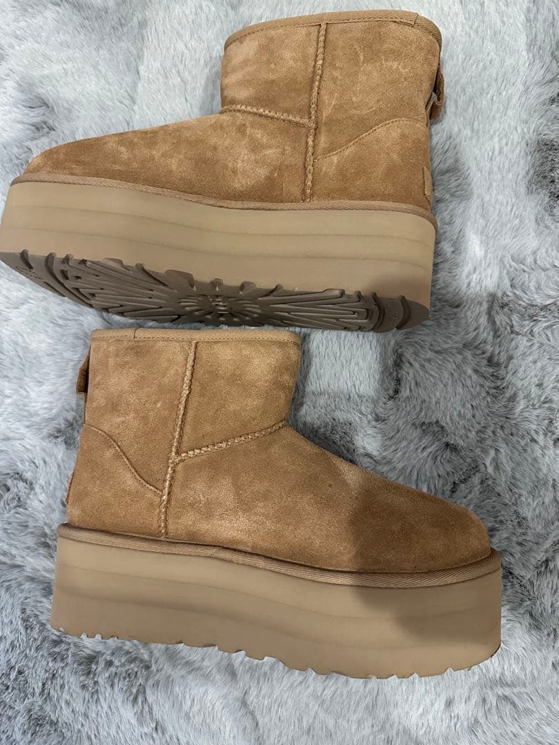 正規品　UGG アグ　厚底　クラシックミニ　24 チェスナット　ベージュ