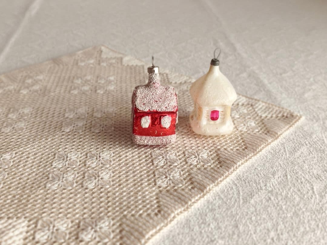 【ひまわり さま】vintage ornament ❀ かわいい 赤いおうち
