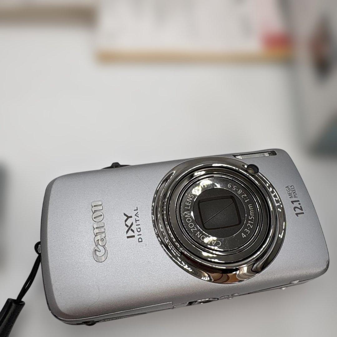 【美品】Canon IXY930IS デジタルカメラ シルバー