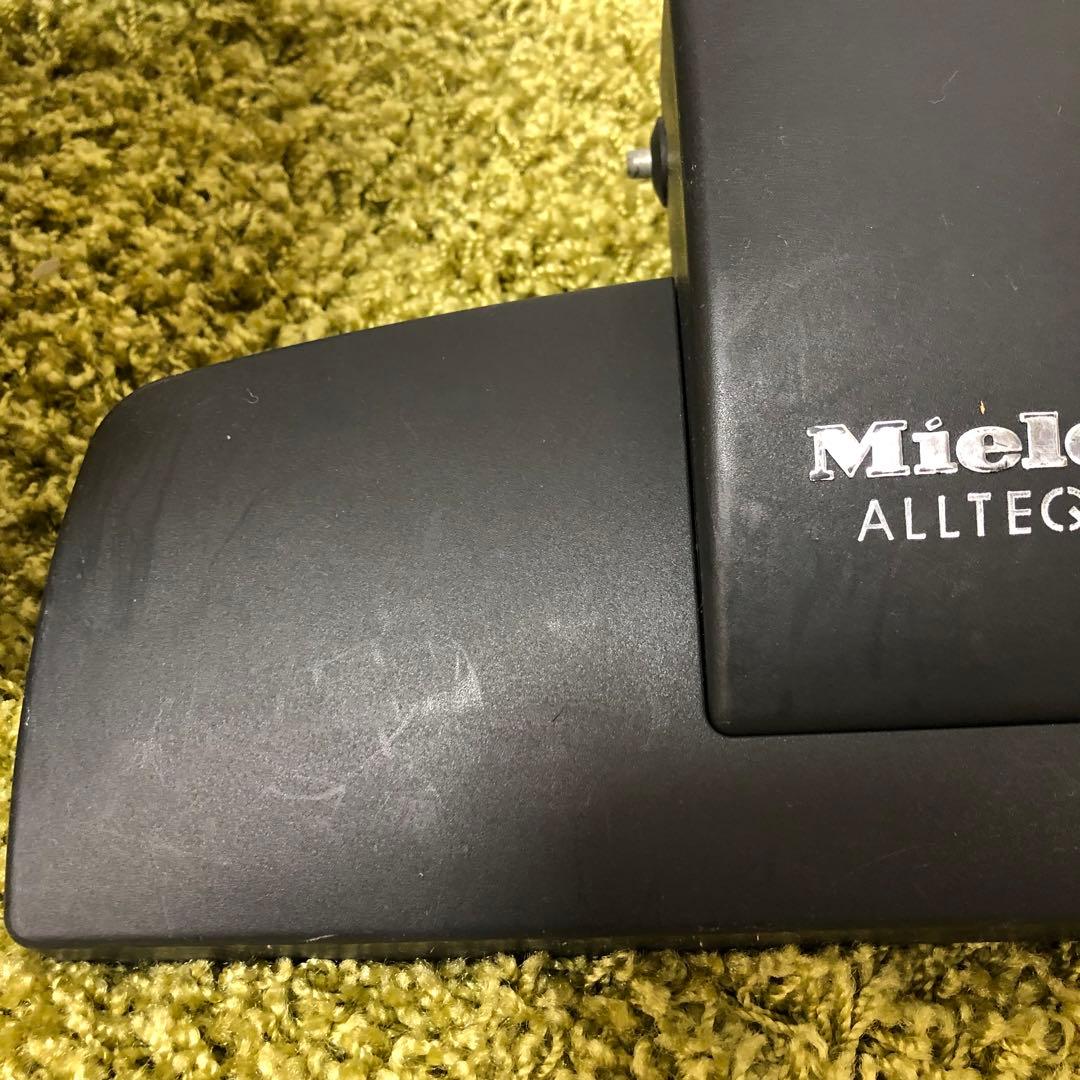 Miele ミーレ　紙パック式掃除機　Compact C2 SDAO0 イエロー