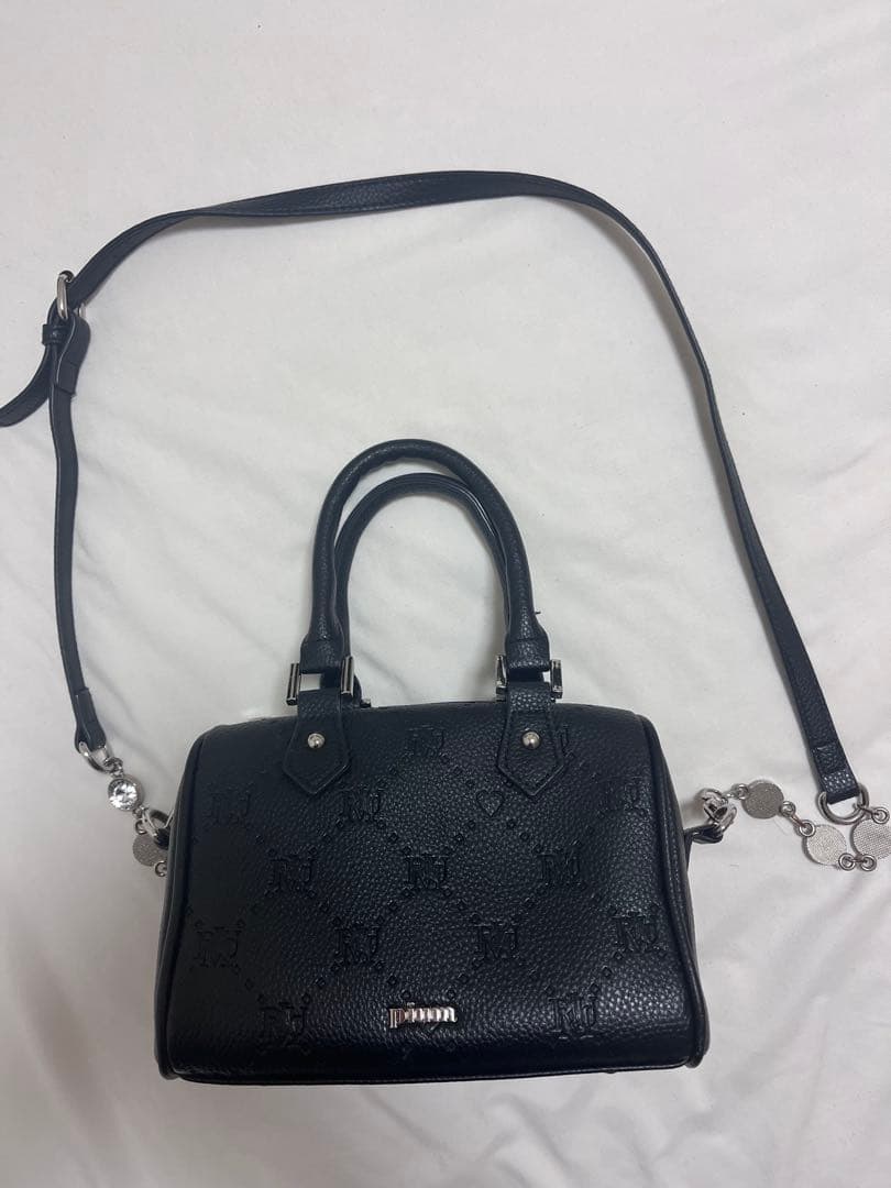 pium ピウム モノグラムミニボストンバッグ ブラック