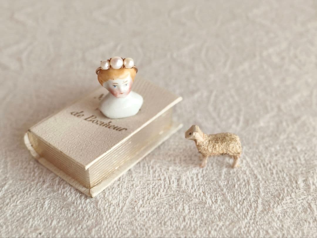 * vintage doll's head ୨୧ ブロンスの髪チャイナヘッドさん