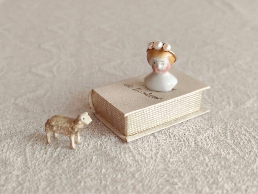 * vintage doll's head ୨୧ ブロンスの髪チャイナヘッドさん