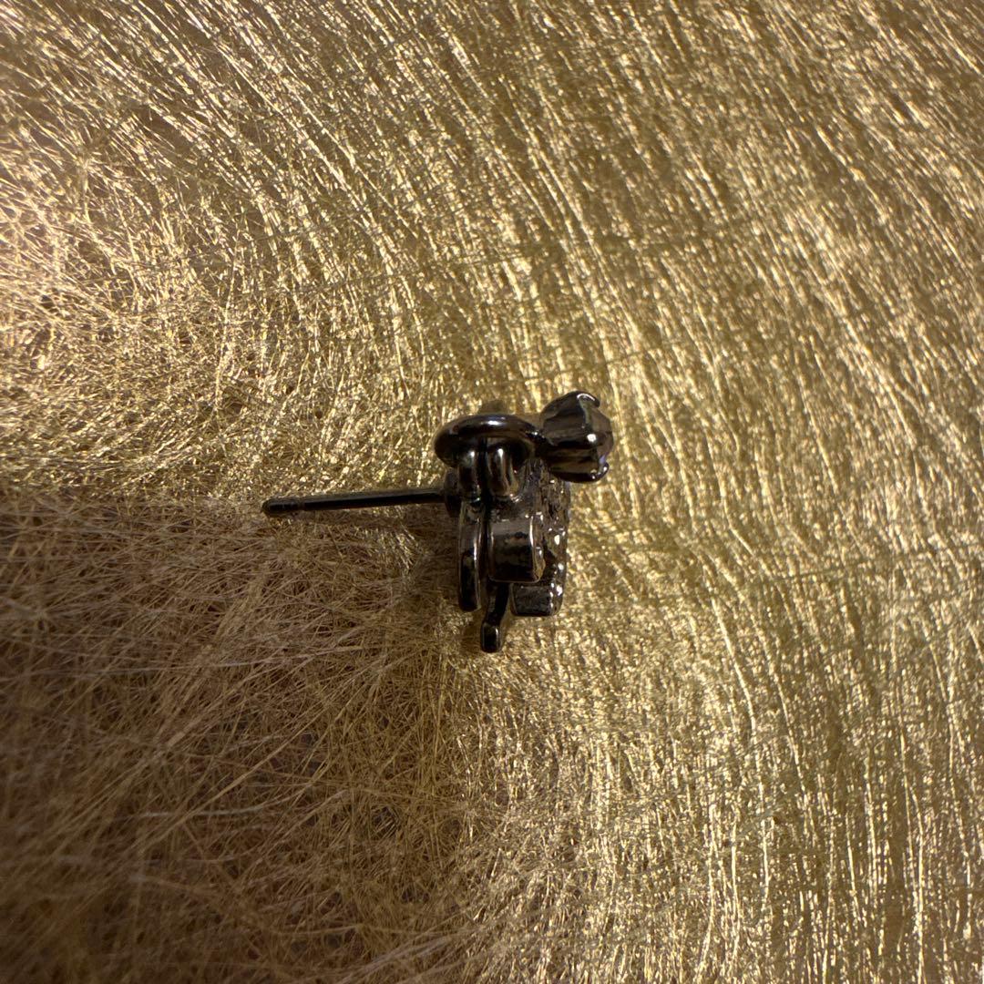 シャネル　CCロゴ ピアス(片耳用) シルバー　ラインストーンつき