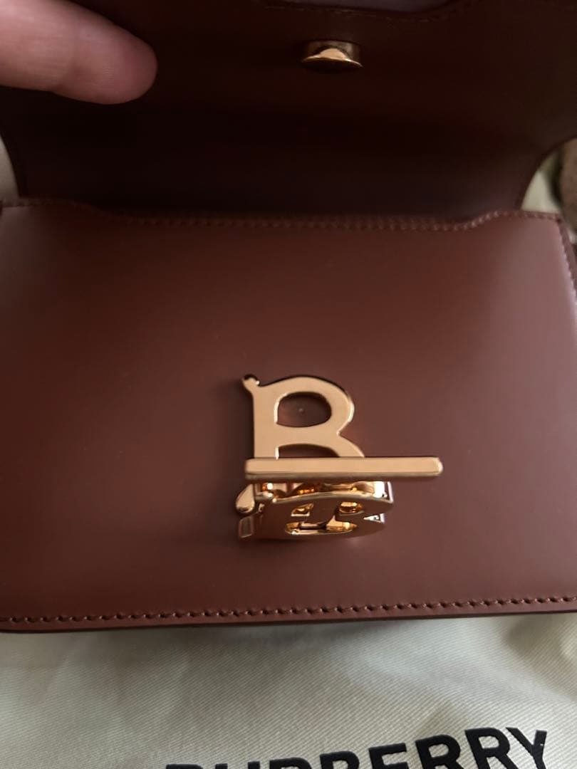 新品未使用　BURBERRY TBバッグ　バーバリー　ウエストポーチ