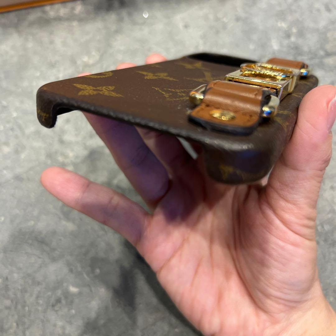 LOUIS VUITTON ドーフィヌスマホケース 13proす