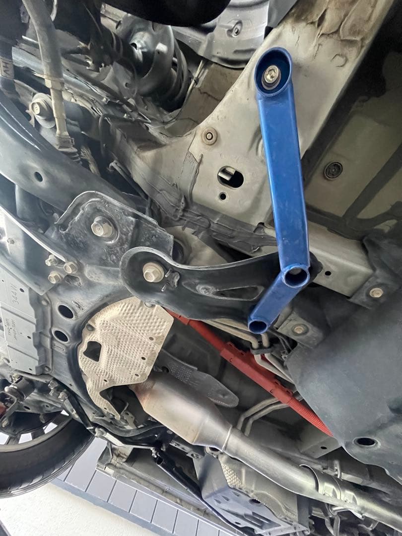 アルファード30系前期/後期 クスコ ブレース