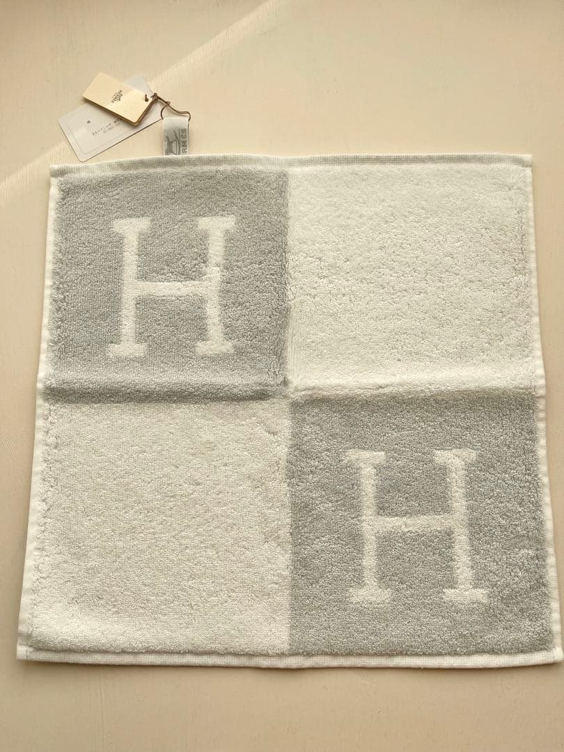 新品・タグ付】エルメス タオルハンカチ 2点セット 33×33cm 箱入り
