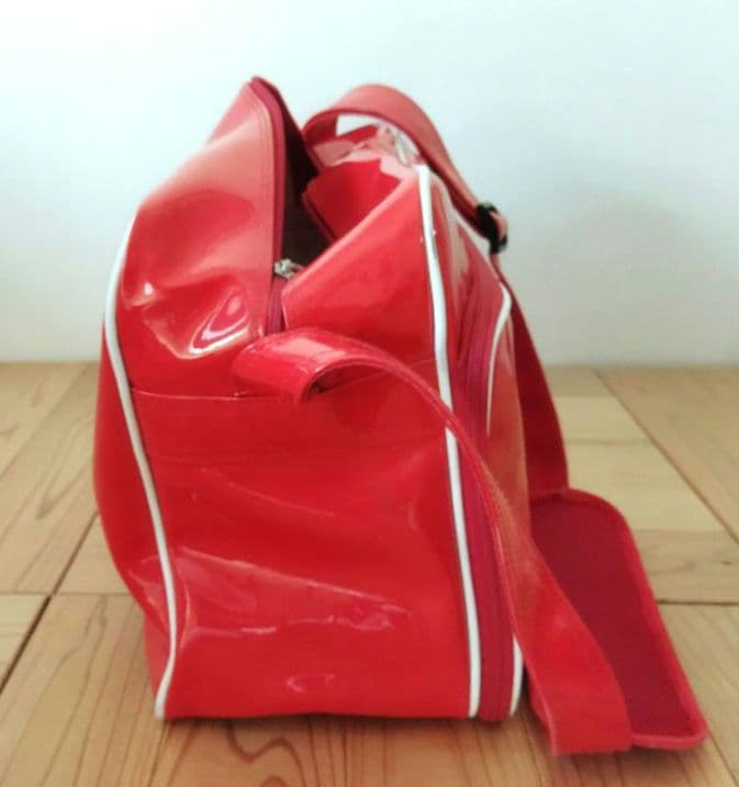 Coca-Cola エナメルバッグ 赤 USED