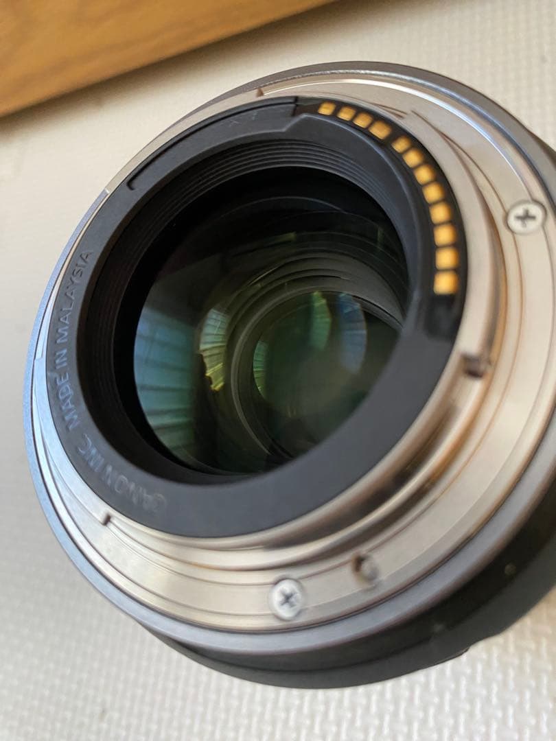 【美品】Canon RF 85mm F2 MACRO IS STM