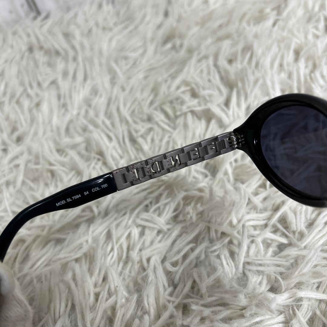 FENDI フェンディ サングラス ケース付　ロゴ　ブラック　シルバー