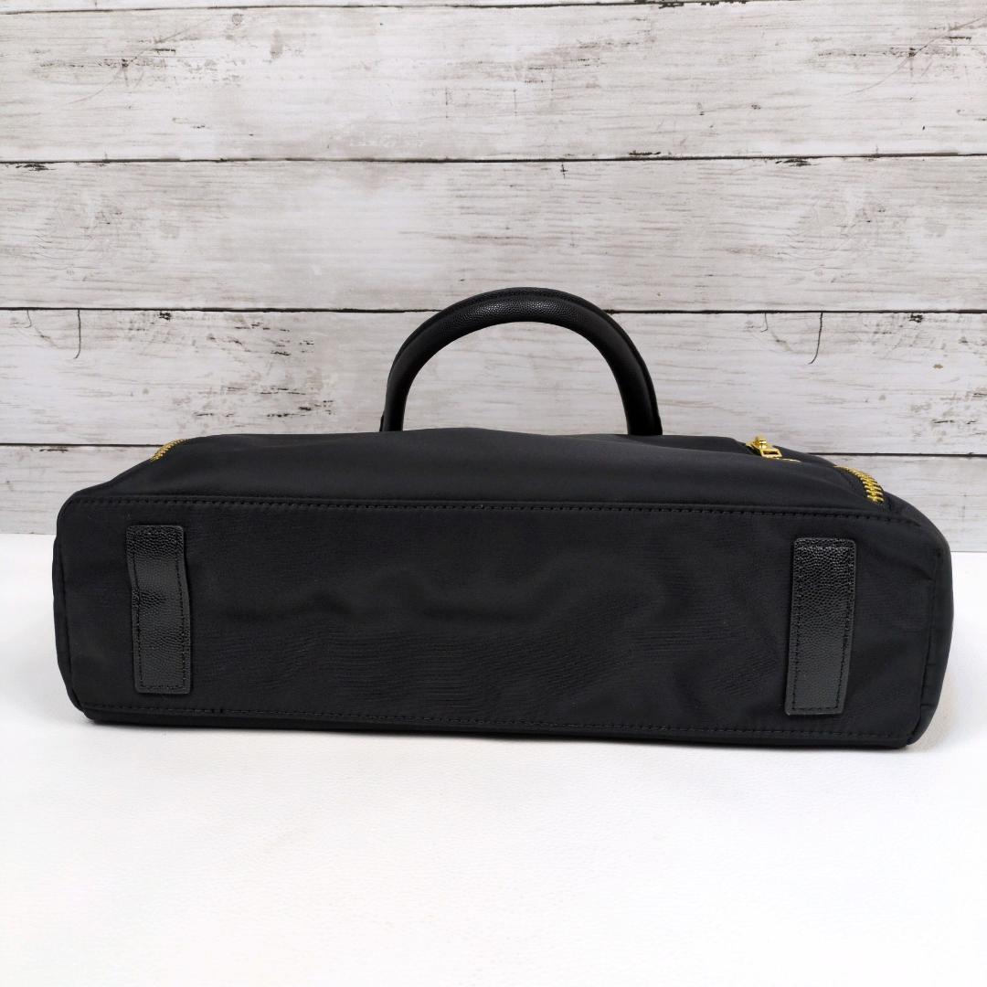 hitomi TUMI ヴァレッタ トートバッグ ビジネスバッグ 自立