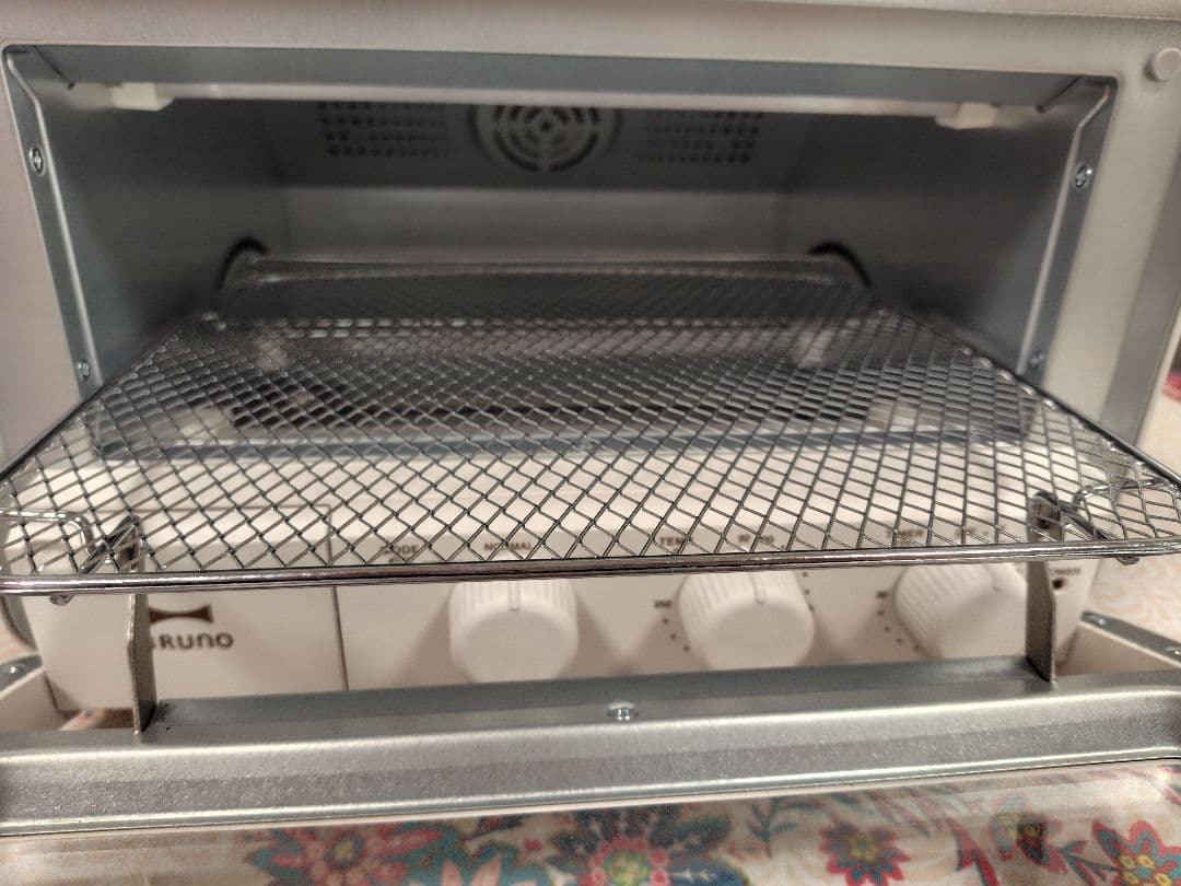 ブルーノ スチーム＆ベイクトースター BOE067 ホワイト 美品 おまけ付