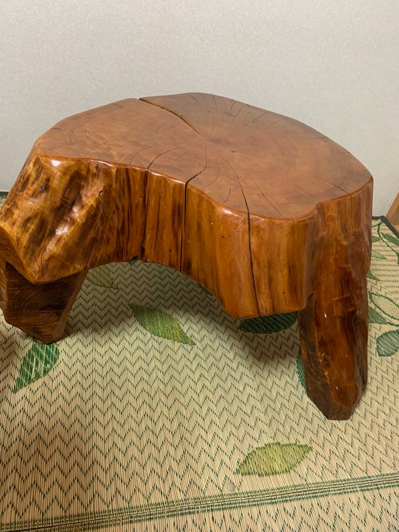 ヒノキ切り株テーブル、置き台