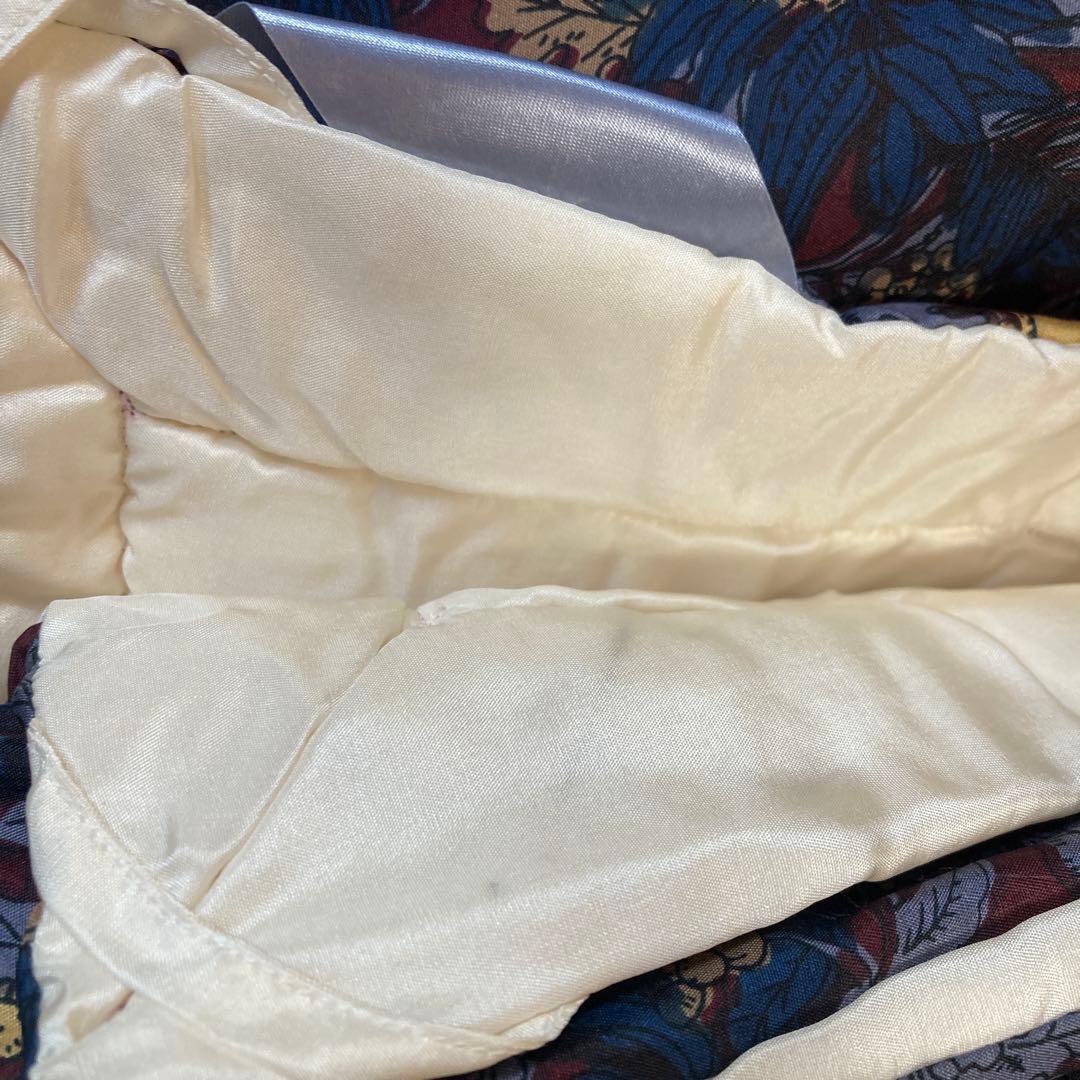 【未使用品】シルク100% 真綿肌掛け布団　シングル 真綿 絹　真綿布団　吸水