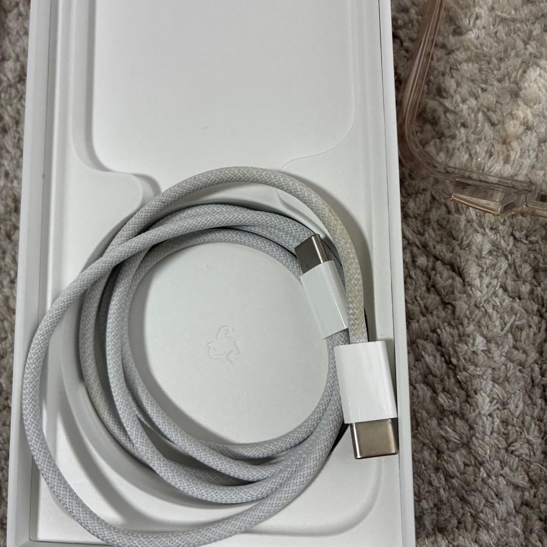 Apple iPhone15 125GB ブルー　ケース付