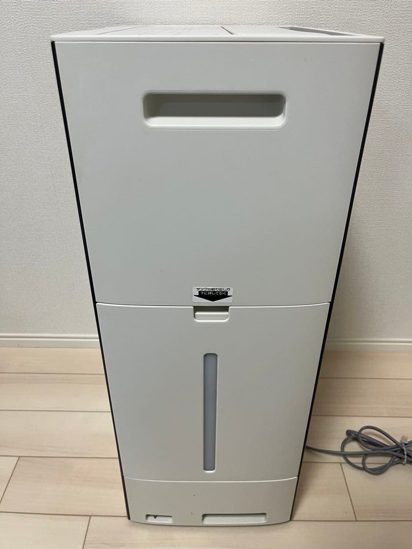 シャープ加湿空気清浄機 2022年製 KI-PX70-W