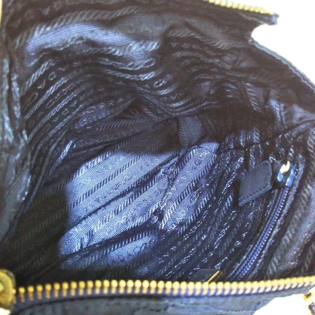 PRADA チェーン キルティング ショルダーバッグ ネイビー B2384