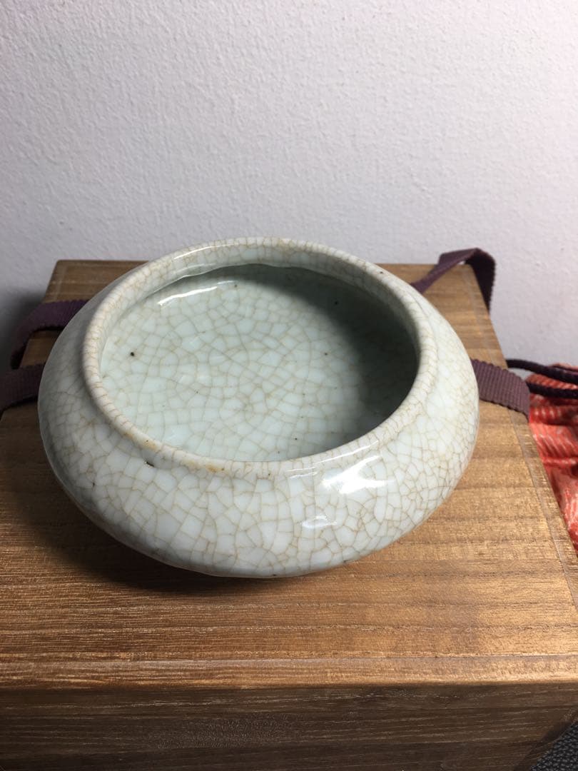 中国古美術 大清康熙年製 在銘あり 時代物 筆洗 青磁 貫入