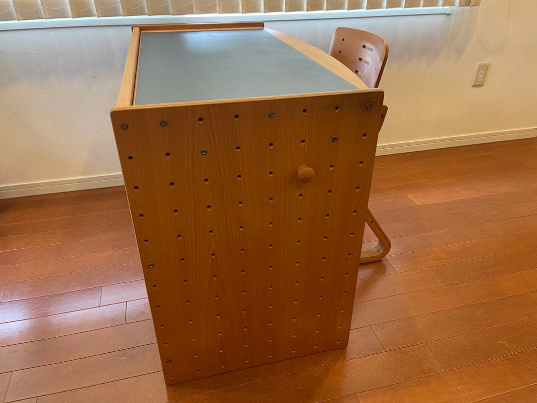 フォルミオ　Formio　学習机（引き出し付）【ちょこ】