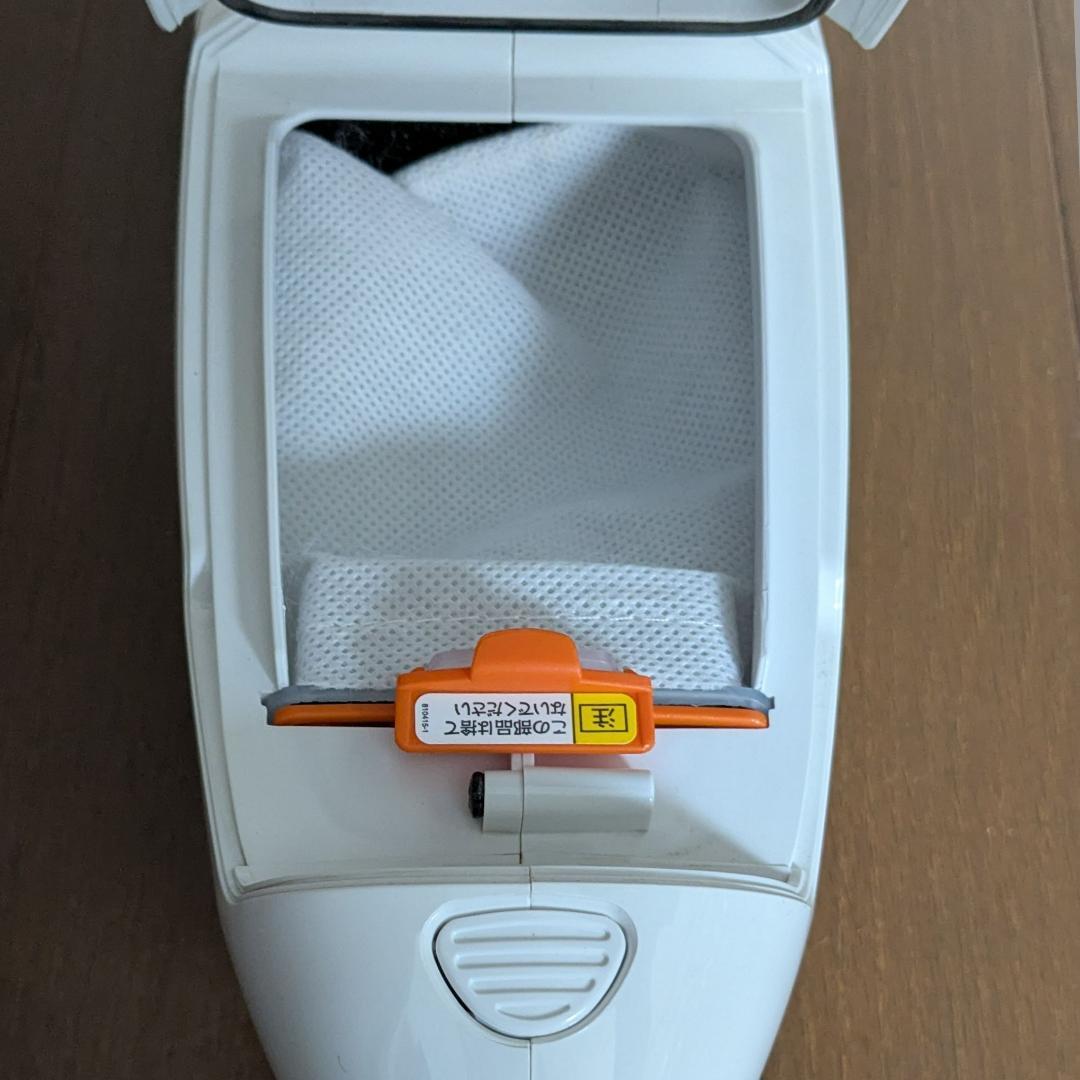 マキタ コードレス掃除機　CL107FD　サイクロンアタッチメント　スタンド付属