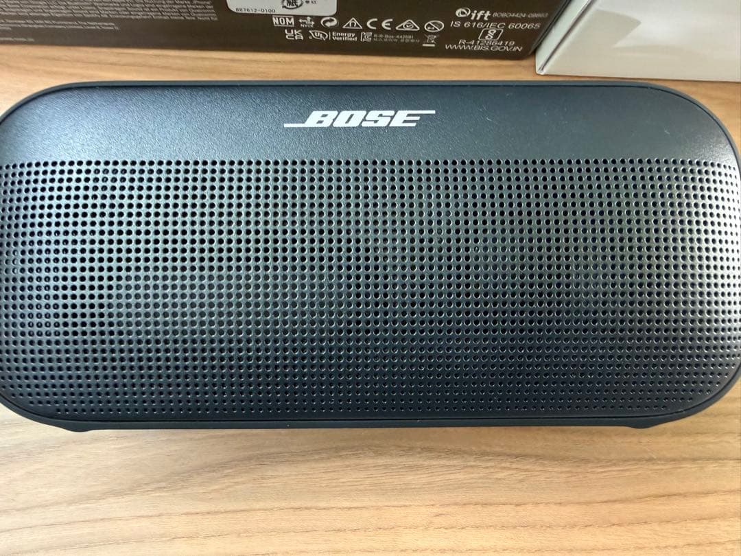BOSEのSoundLink flex II