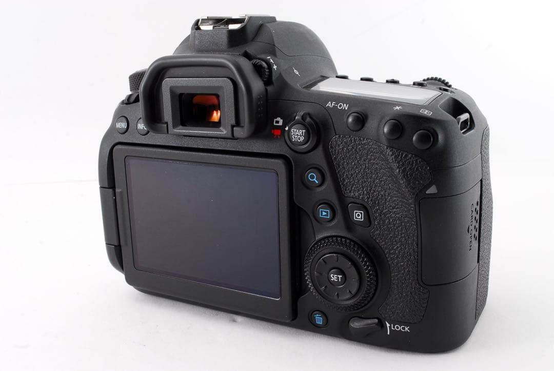 キャノン　美品　Canon EOS 6D Mark Ⅱ ボディ