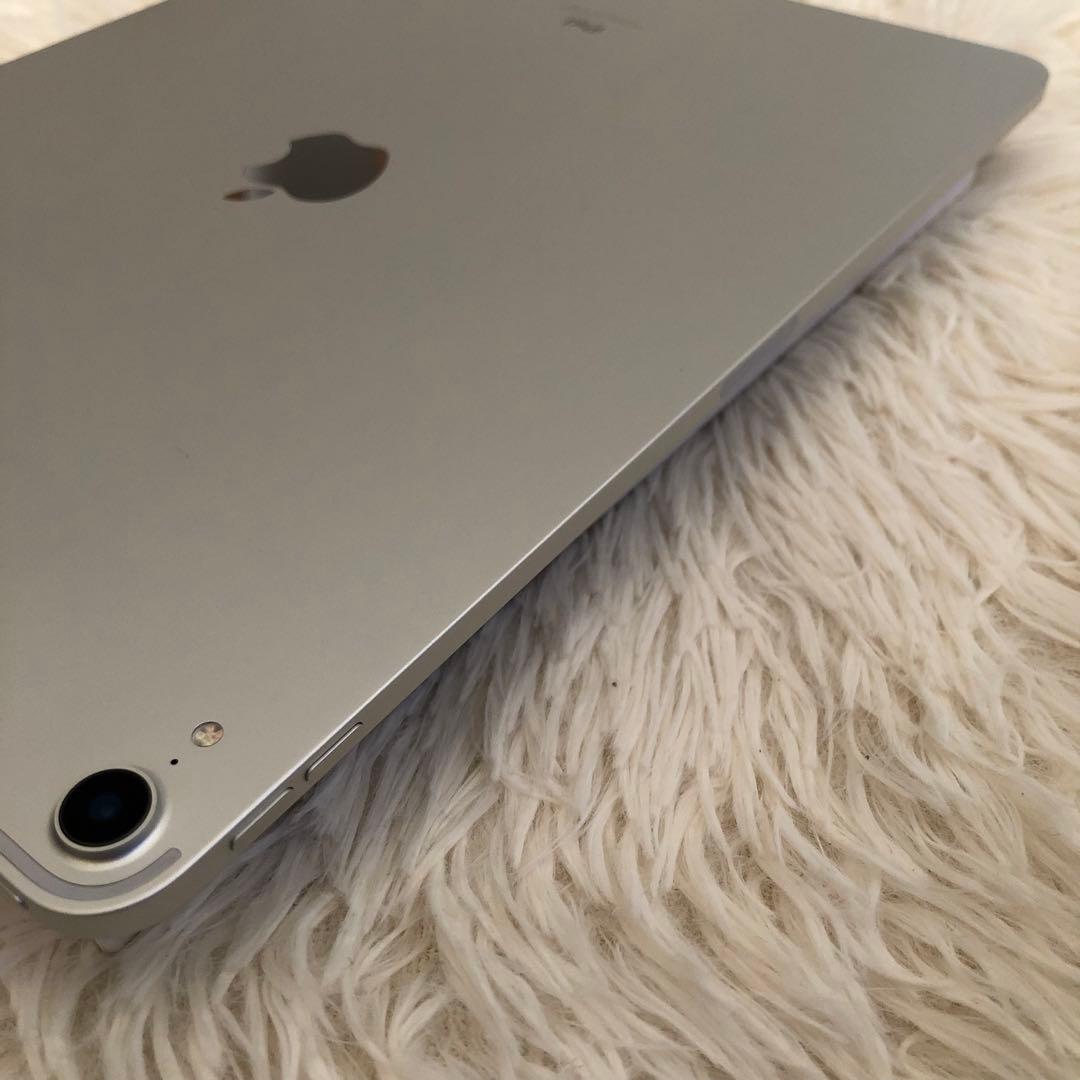 【完動品】iPad Pro 12.9 第3世代 256GB 【すぐ発送】