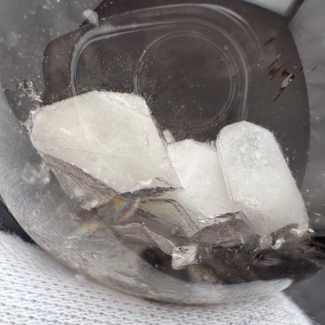 M-40カルサイトイン 淡色スモーキークォーツ 丸玉 スフィア 天然石 景観系