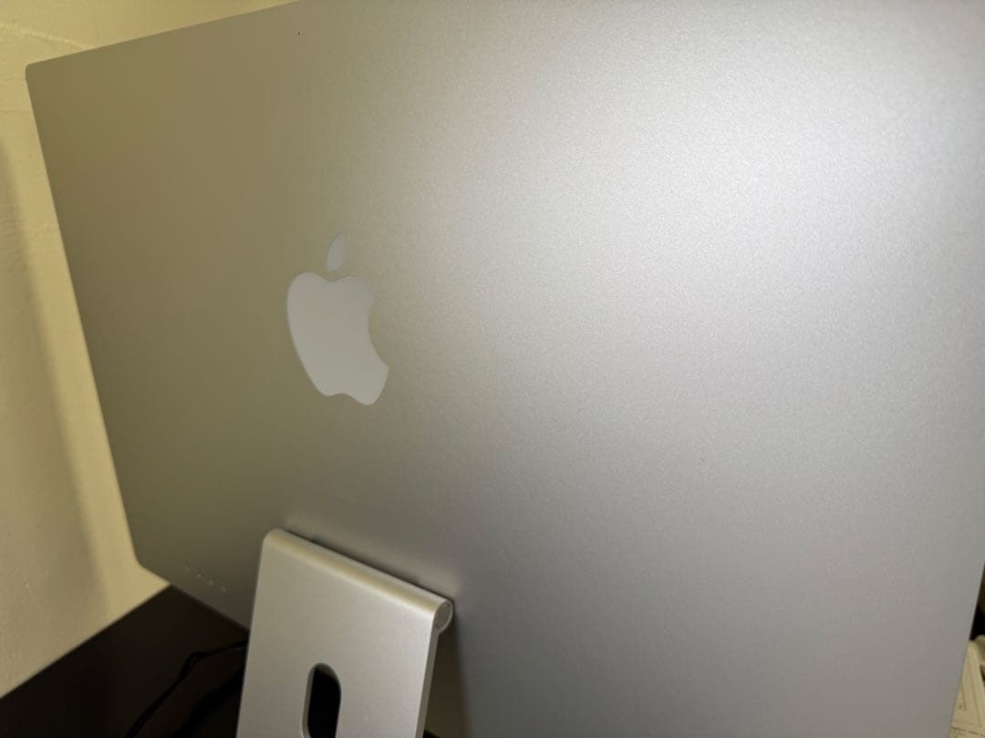 最終値下 シルバー iMac (AppleM4, 16GB, 256GBSSD)