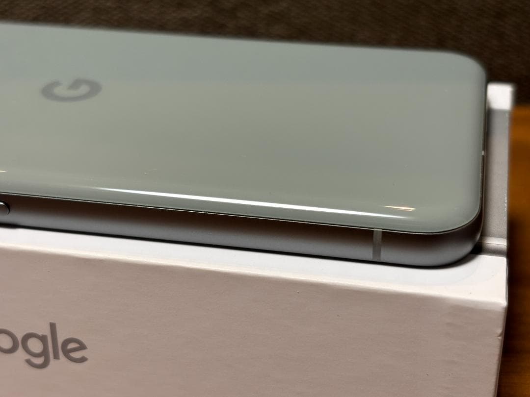 Google Pixel 8 128GB ヘーゼル 付属品未使用 おまけ付 美品