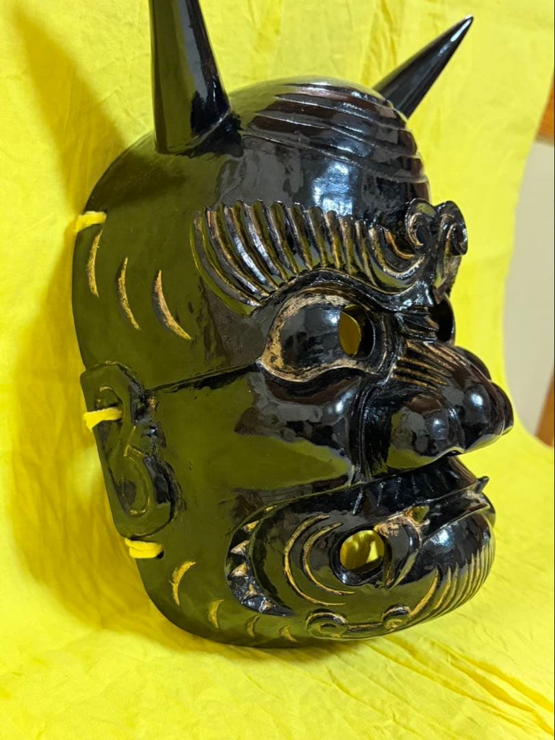 黒い鬼の面、やぶ、やぶ面、ヤブ、ヤブ面