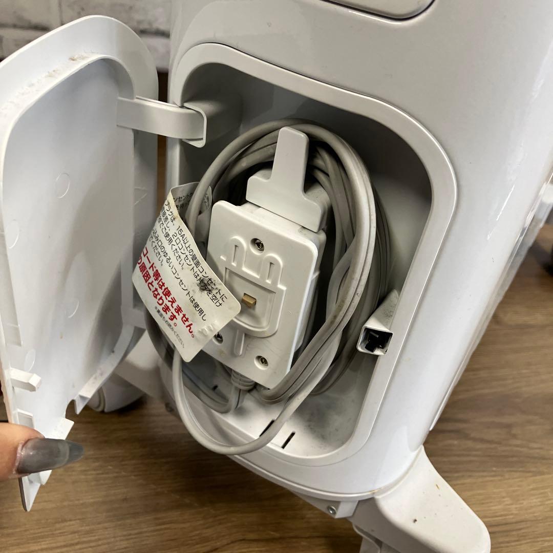 B-壁 デロンギ ベルカルド オイルヒーター 10〜13畳用 家電 ホワイト