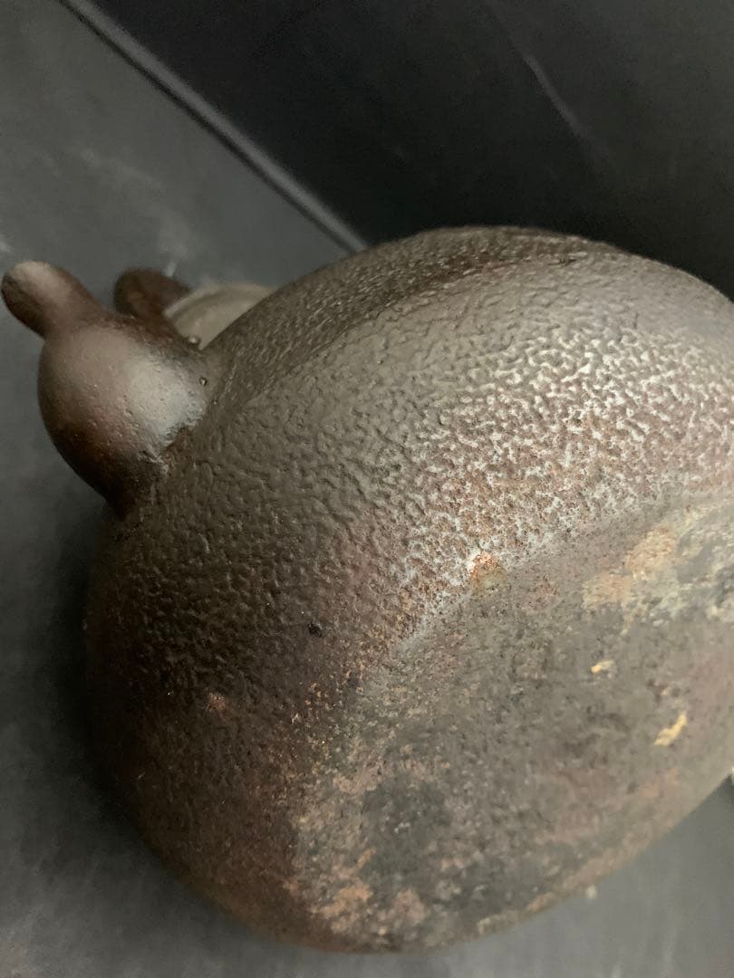 南部鉄瓶　葡萄蝶図　鉄瓶　茶道具　約2.3リットル