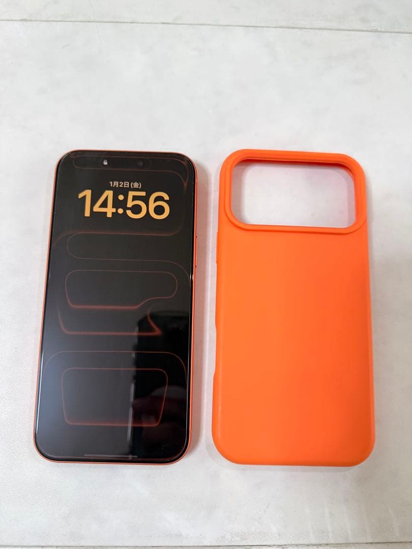【最終価格】iPhone 17proMaxオレンジ 本体とケース