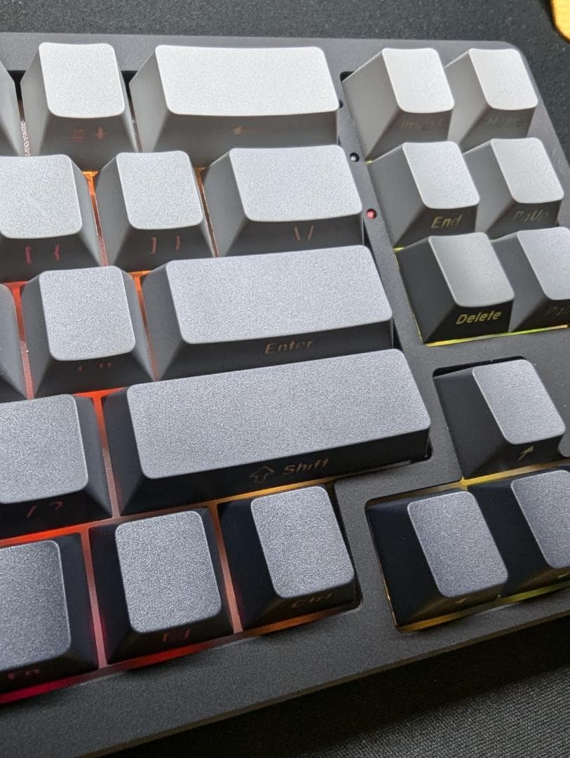 ゲーミングキーボード Womier S-K71 ワイヤレスゲーミングキーボード*