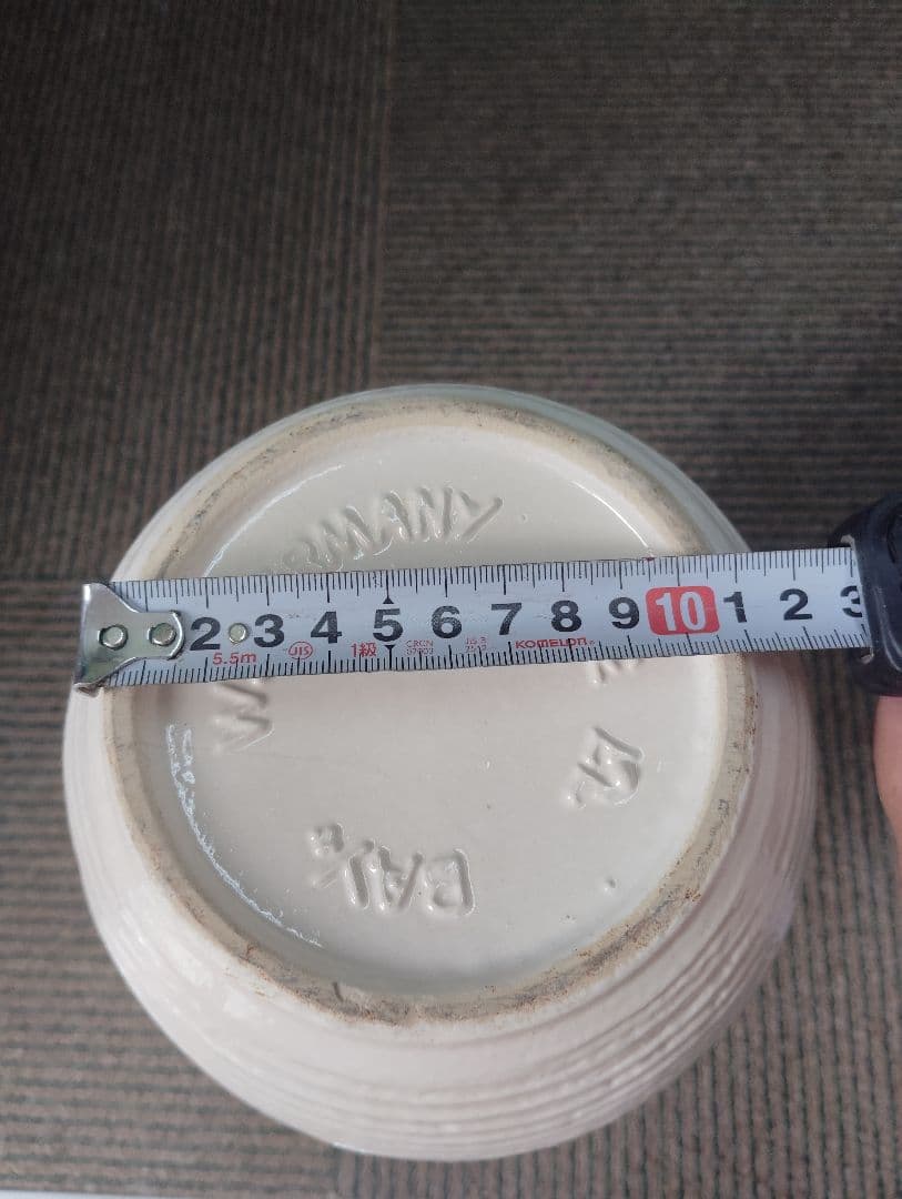 西ドイツ製　アンティークの陶器製の花瓶　一輪挿し　フラワーベース　ビンテージ