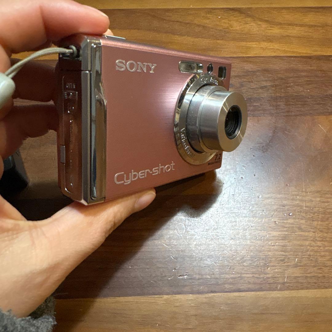 SONY Cyber-shot 7.2メガピクセル コンパクトデジタルカメラ