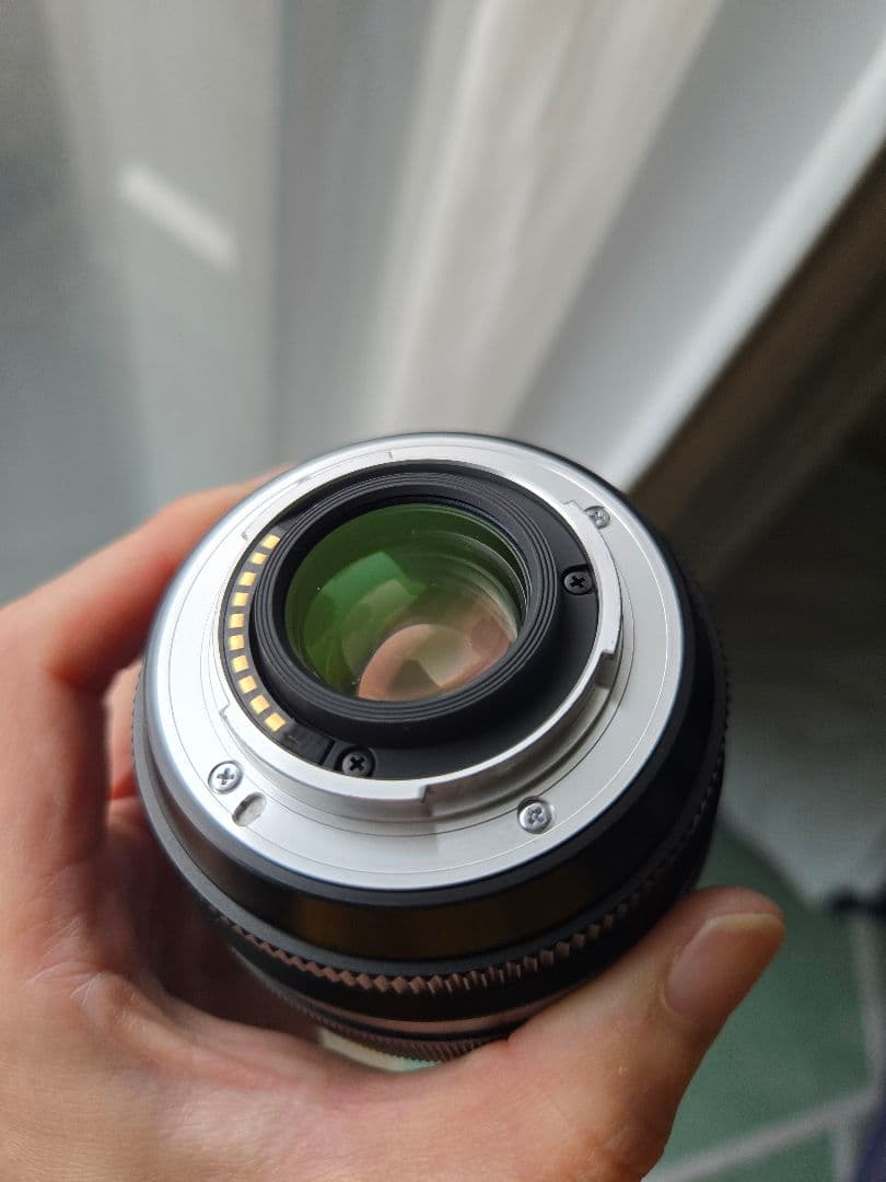 FUJIFILM 23mm F1.4 R 本体のみ フード付き