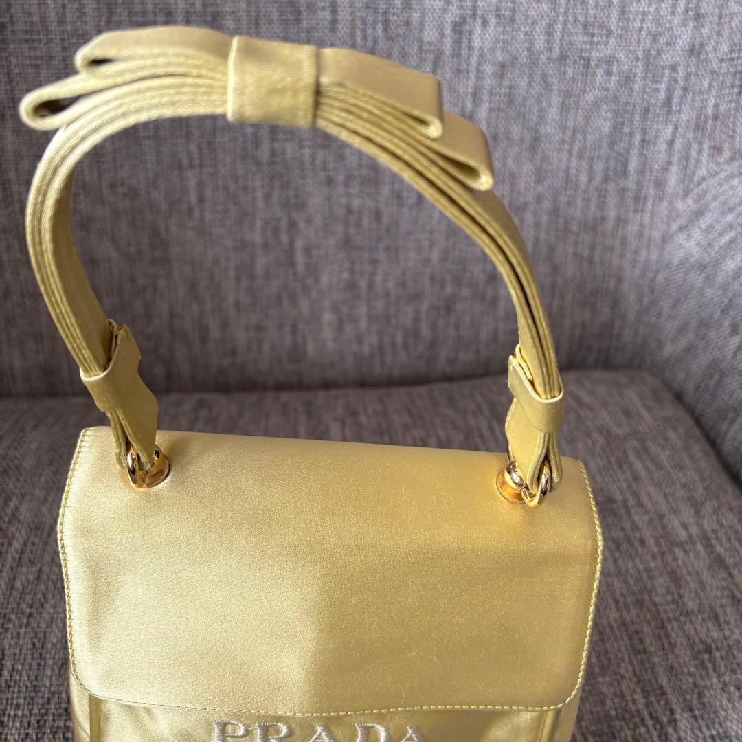 【PRADA 】サテン　イエロー ハンドバッグ　パーティー　結婚式